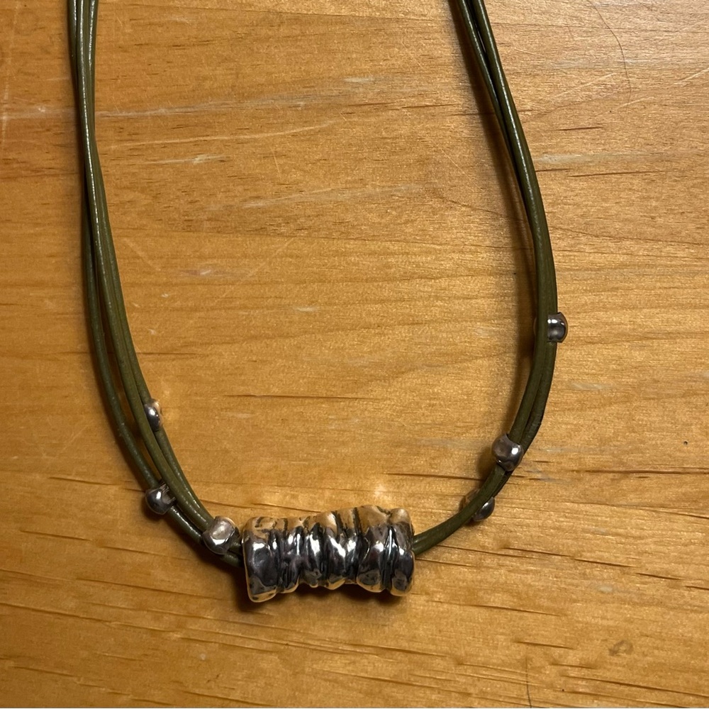 Elegant Silver and Green Necklace